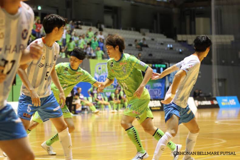 Fリーグ第17節 湘南ベルマーレ VS Y.S.C.C.横浜　試合中、躍動する選手たち